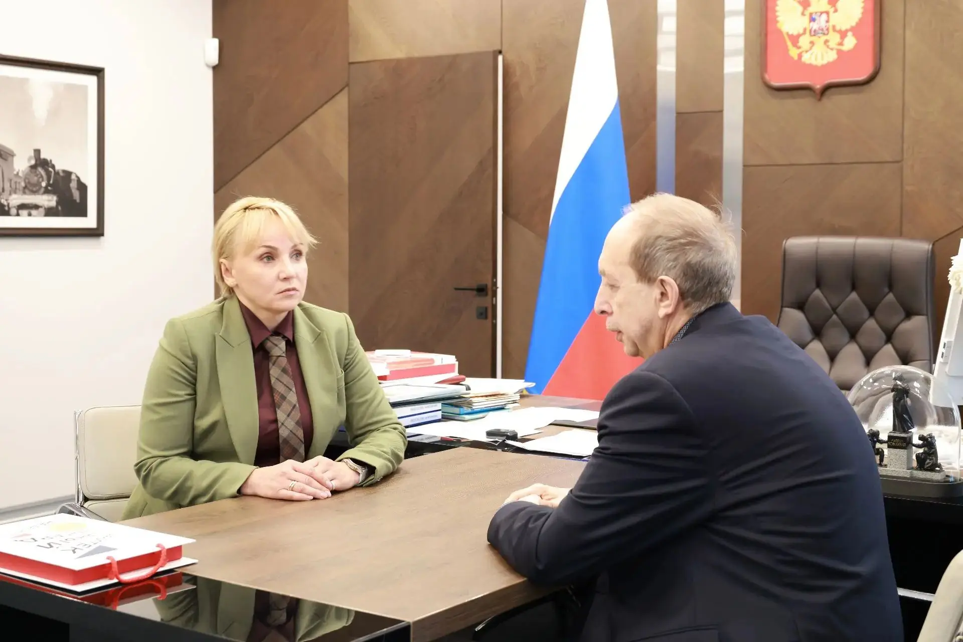 Тематическое фото канал в &quotМакс&quot (12+) губернатора ЕАО Марии Костюк